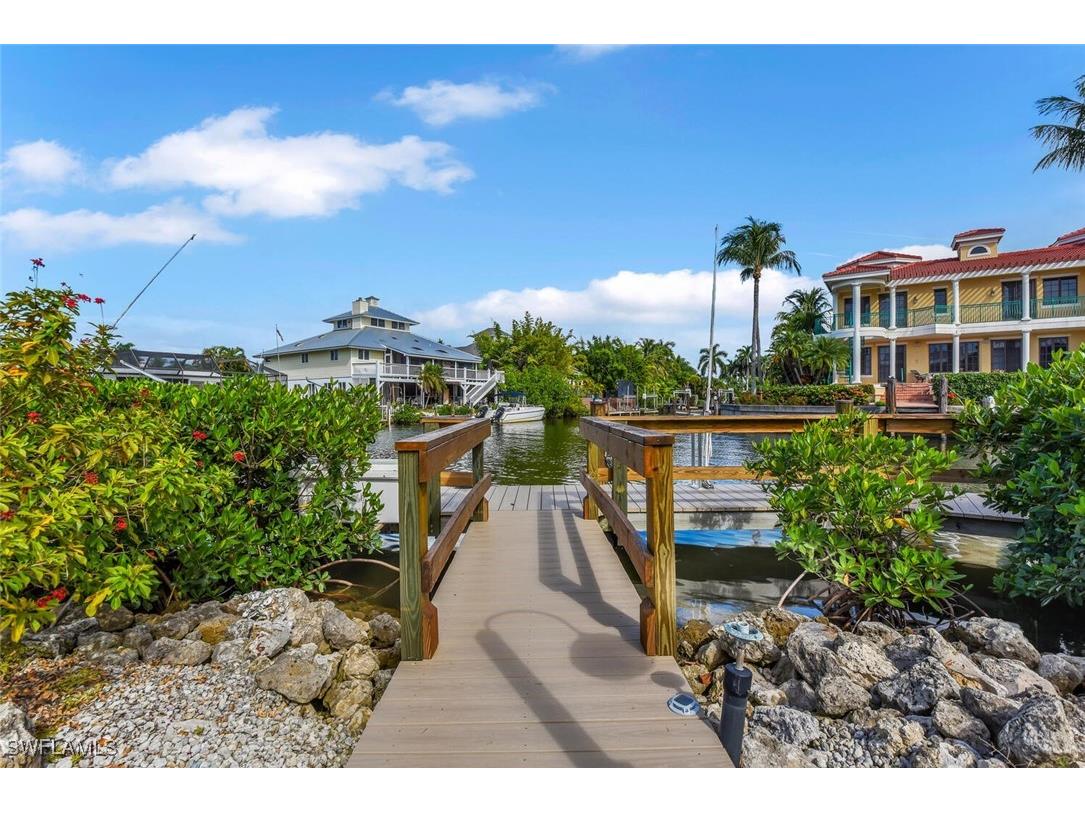 1100 Little Neck Court #F53 Naples FL 34102 225081127 image22