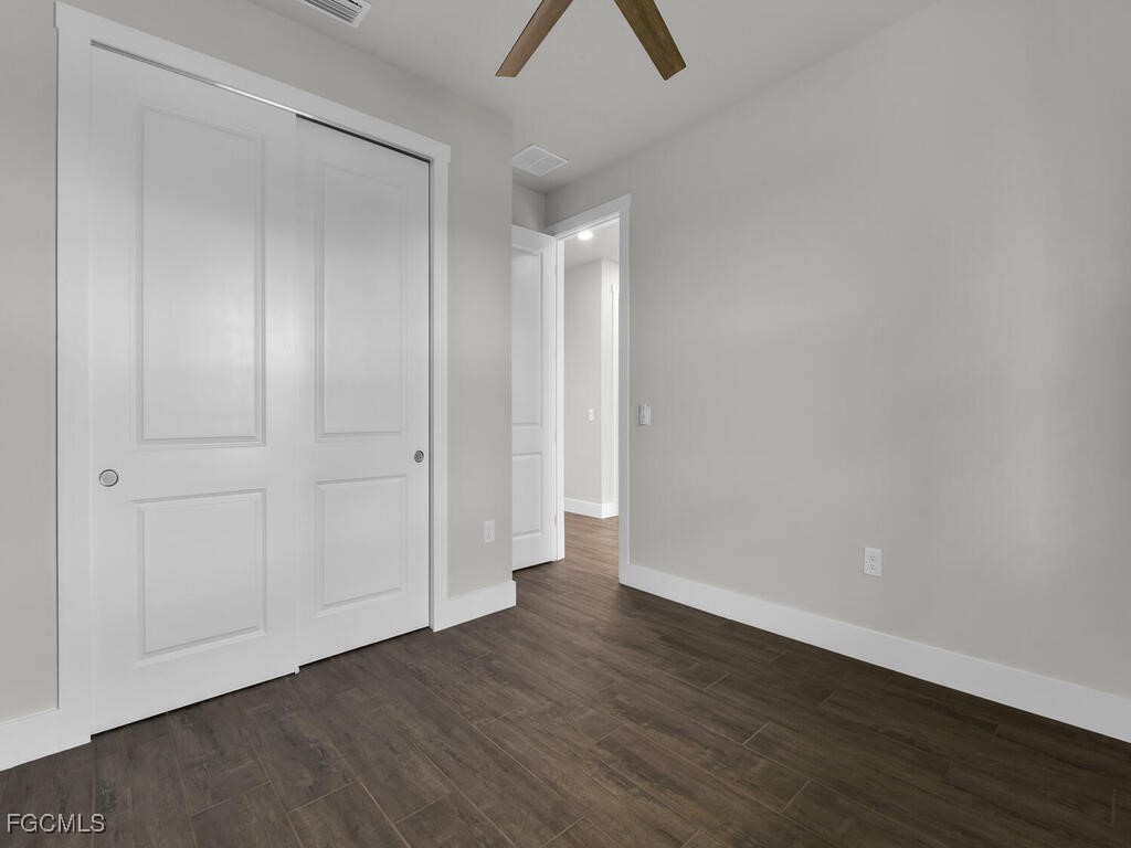 1100 NW 22nd Avenue Cape Coral FL 33993 2025007106 image16