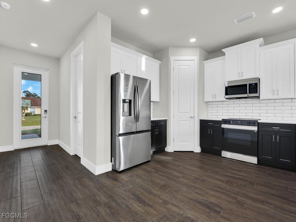 1100 NW 22nd Avenue Cape Coral FL 33993 2025007106 image5