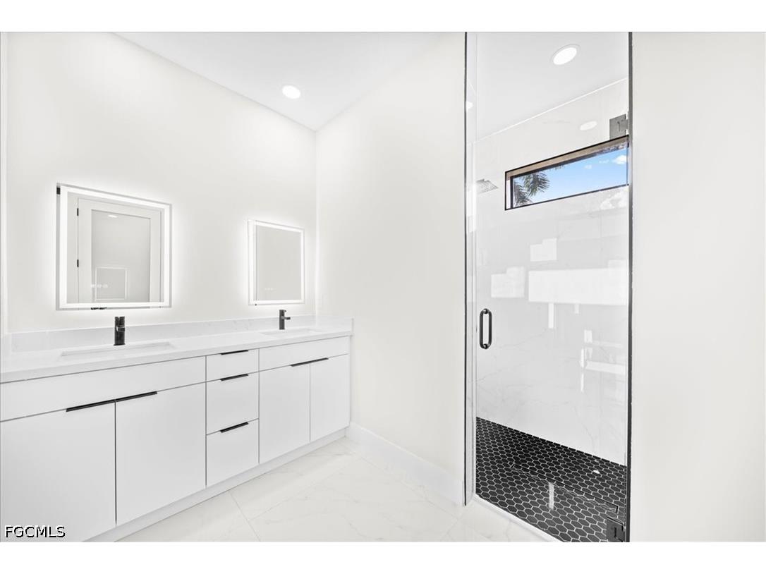 1100 NW 31st Place Cape Coral FL 33993 2026000898 image17