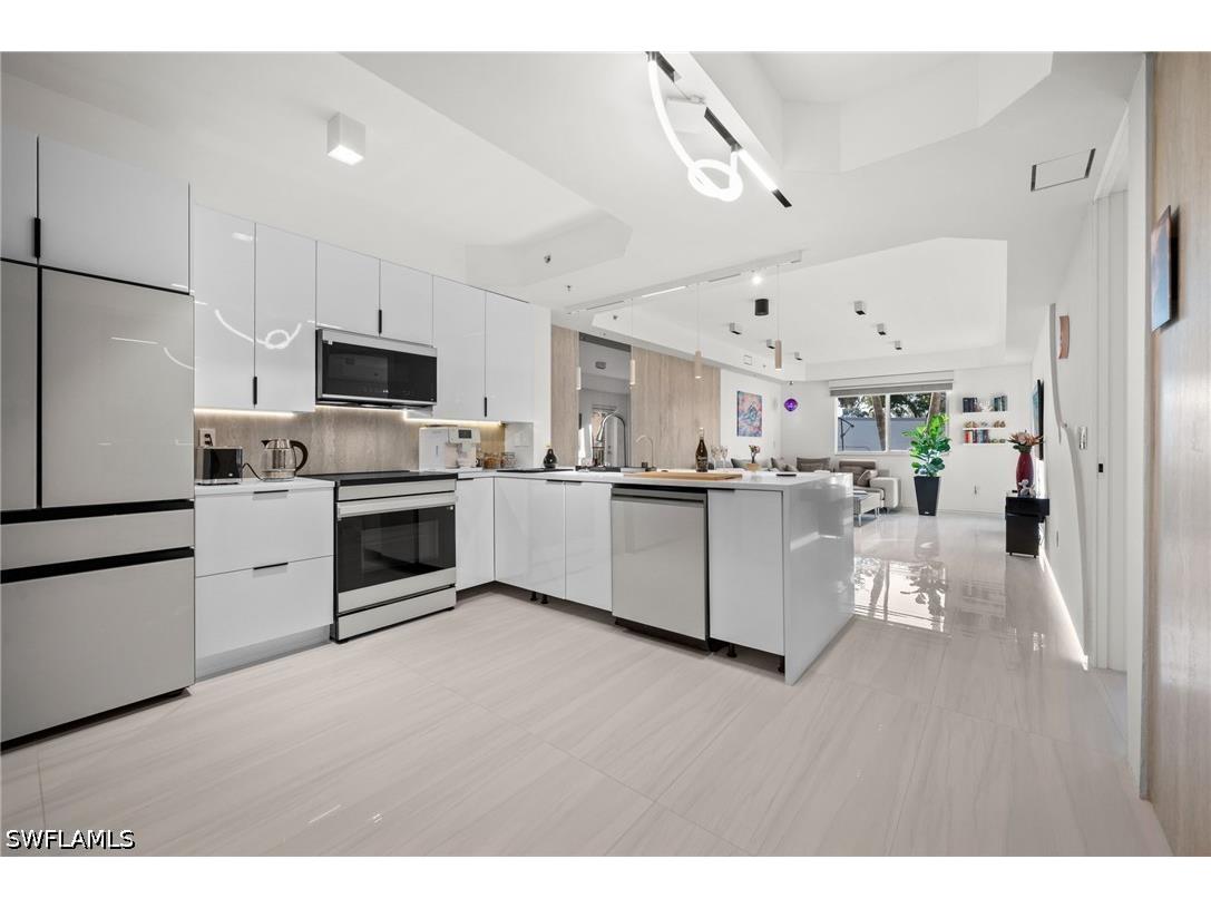1100 Pine Ridge Road #B103 Naples FL 34108 226020743 image11