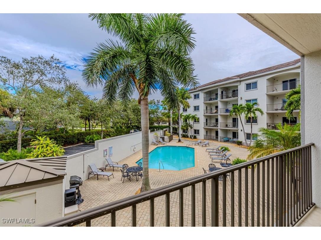 1100 Pine Ridge Road Naples FL 34108 225075115 image4