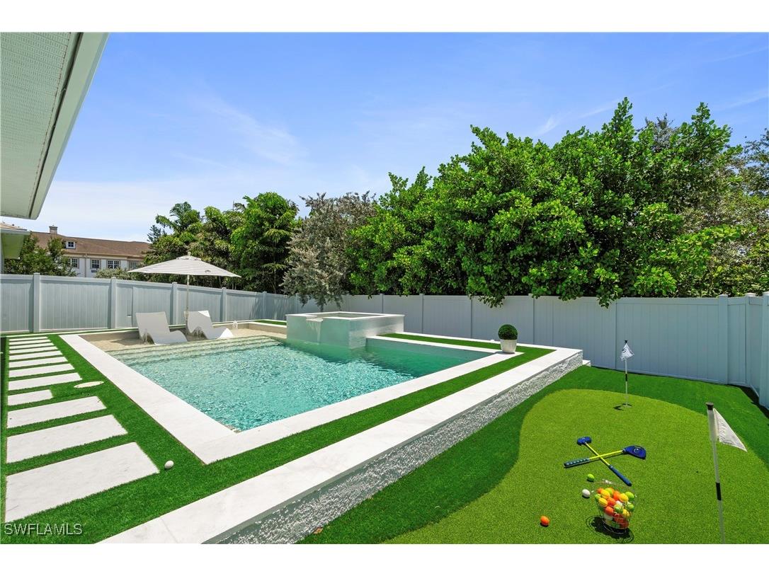 1100 Steeves Avenue Naples FL 34104 225081470 image6