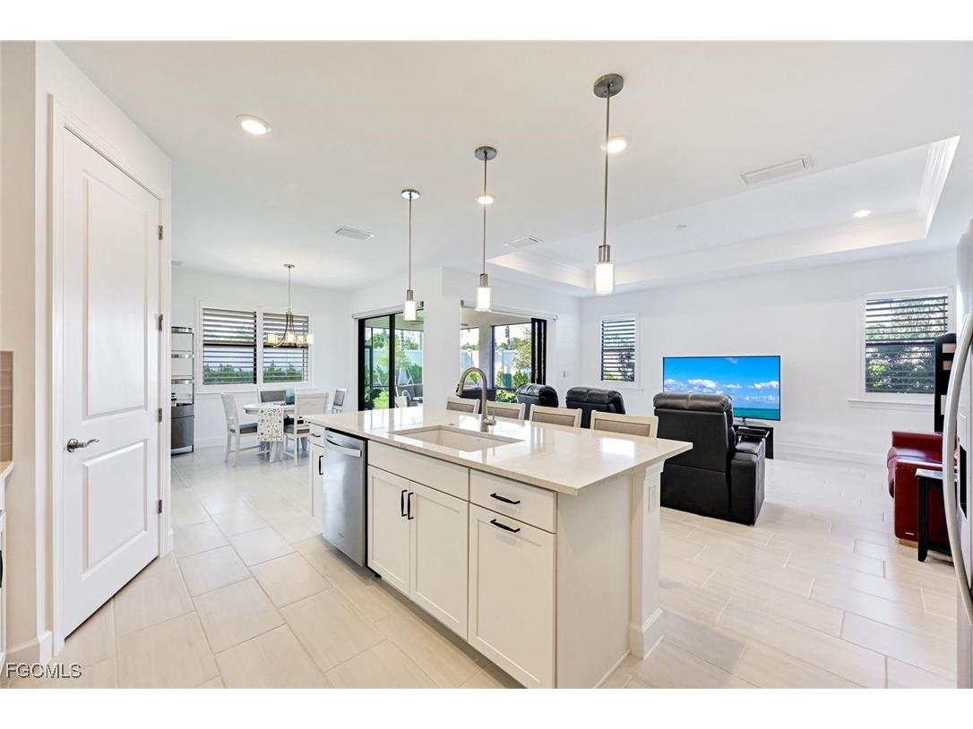 11001 Addison Lake Circle Fort Myers FL 33966 2025017171 image3