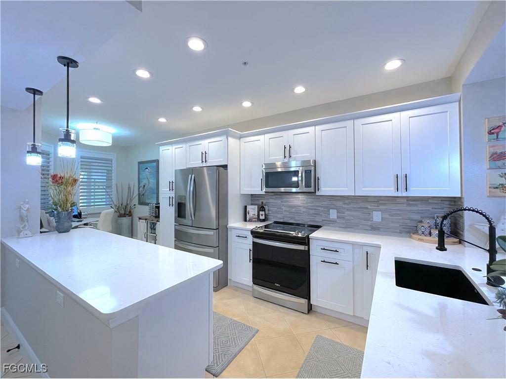 11001 Gulf Reflections Drive #105 Fort Myers FL 33908 2025014017 image3