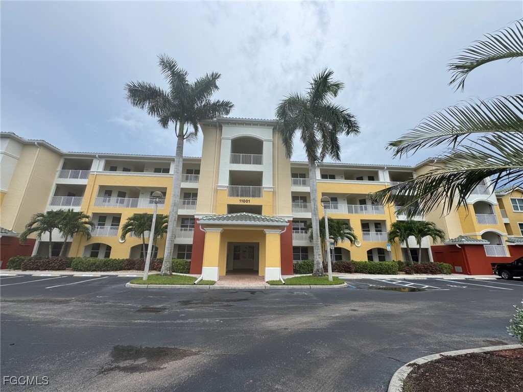 11001 Gulf Reflections Drive #106 Fort Myers FL 33908 2025011109 image1