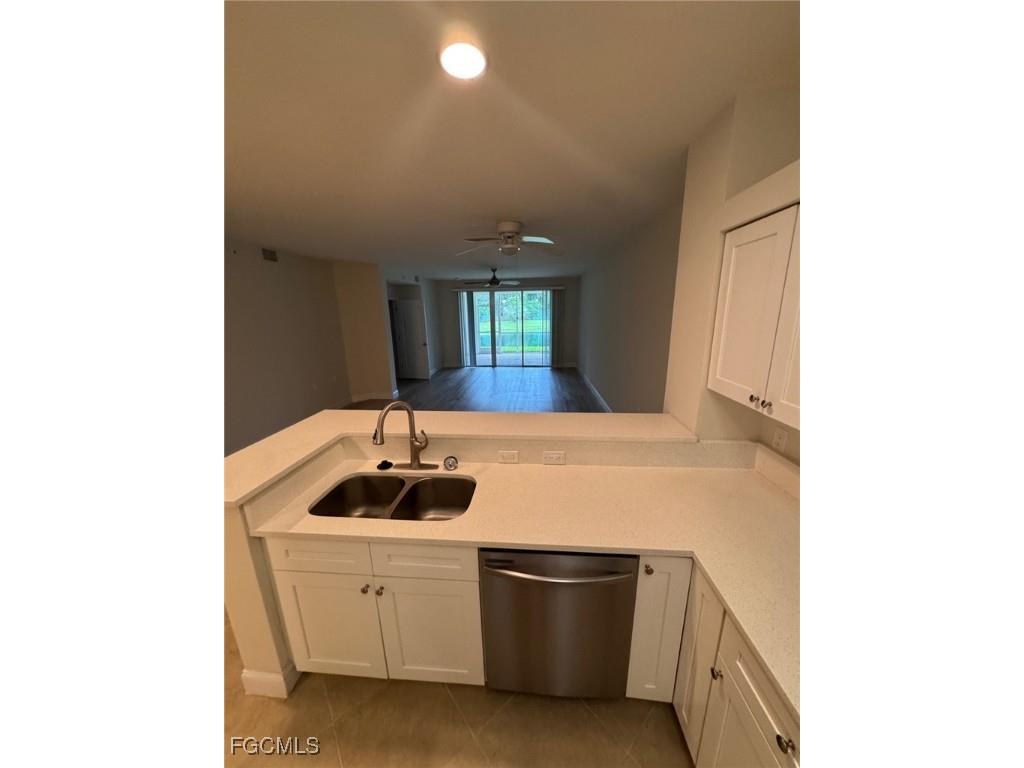 11001 Gulf Reflections Drive #106 Fort Myers FL 33908 2025011109 image5