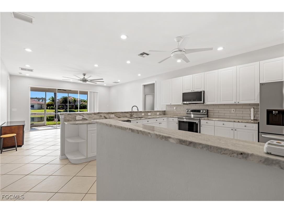 11005 Lakeland Circle Fort Myers FL 33913 2026012383 image10