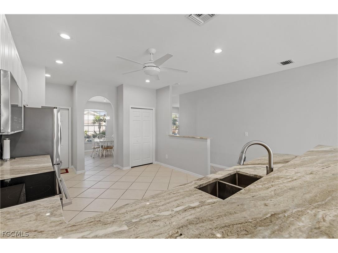 11005 Lakeland Circle Fort Myers FL 33913 2026012383 image13