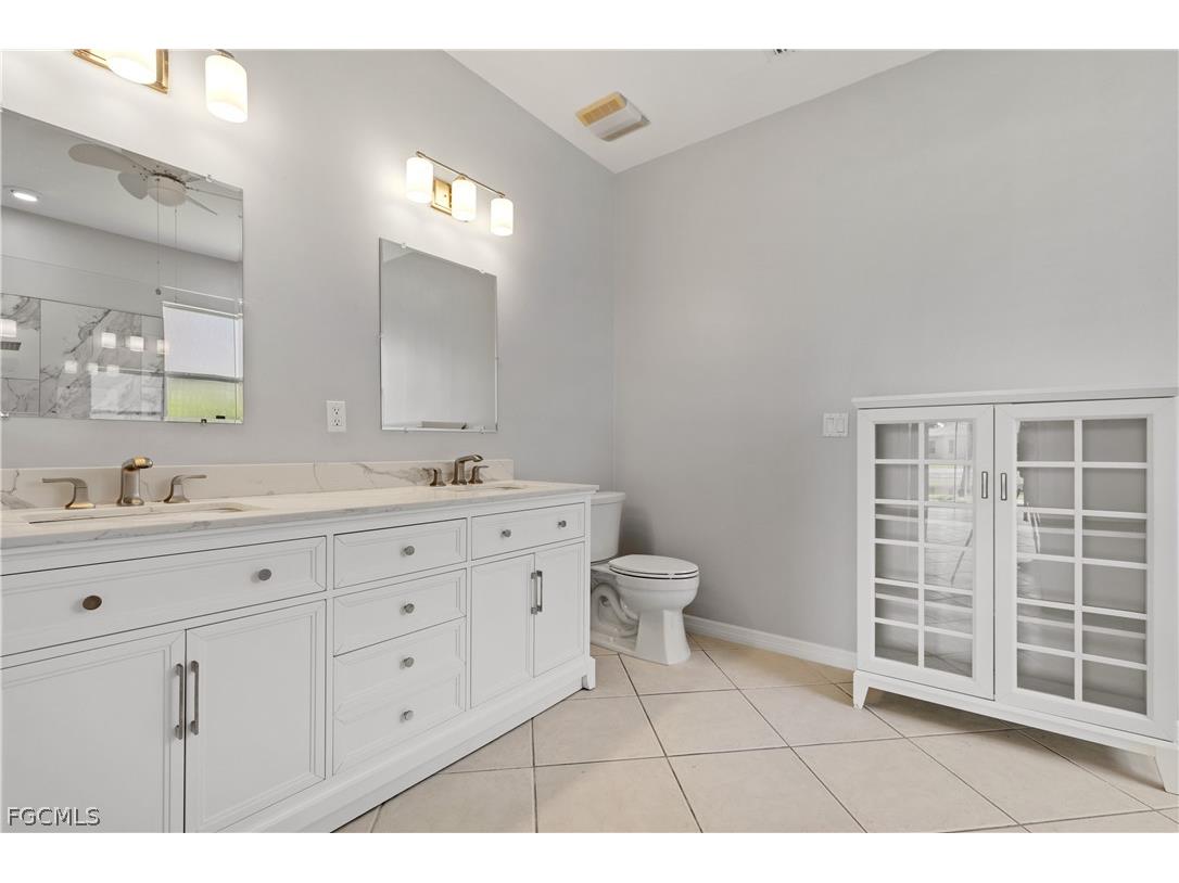 11005 Lakeland Circle Fort Myers FL 33913 2026012383 image37