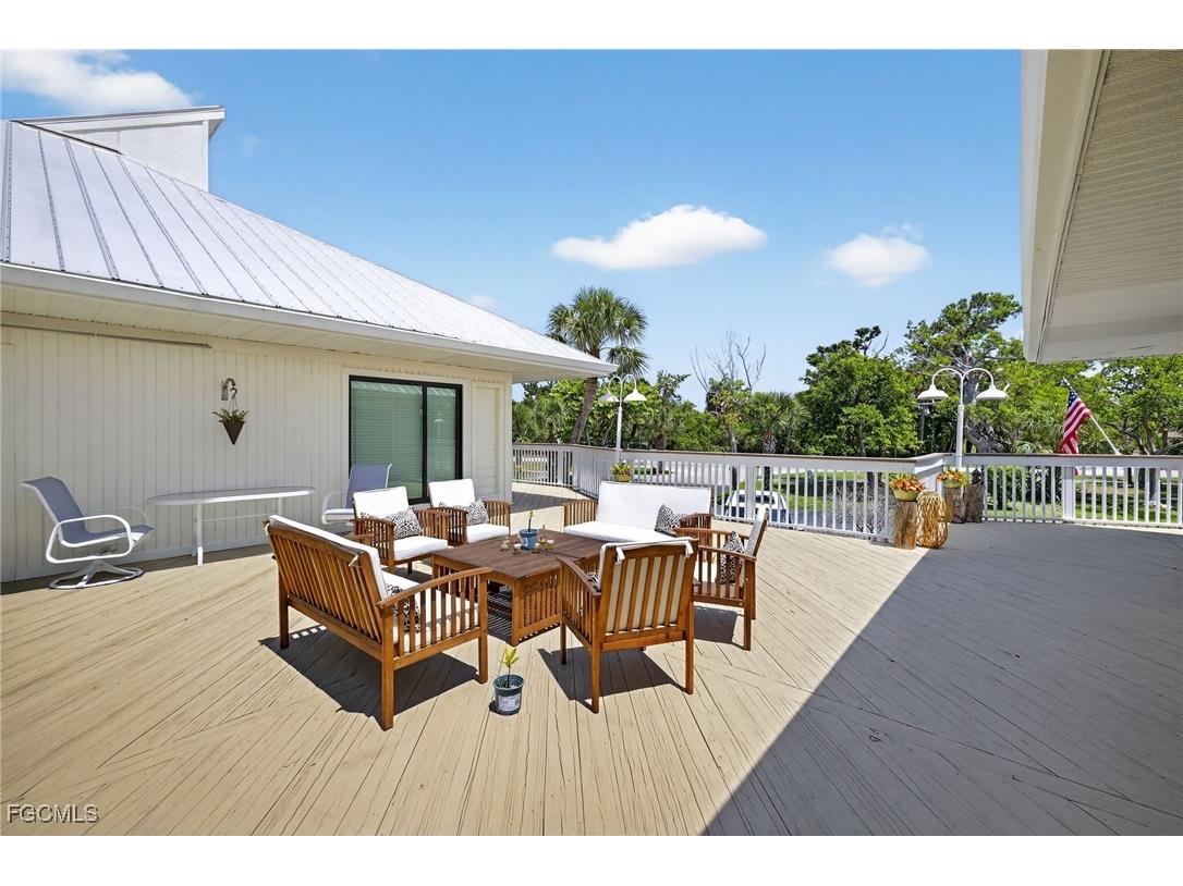 1101 Periwinkle Way #D1 Sanibel FL 33957 2025020641 image12