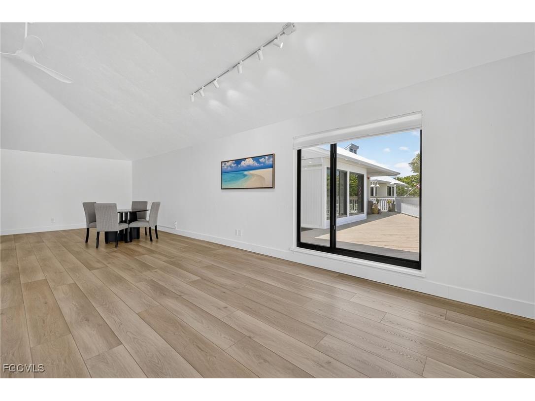 1101 Periwinkle Way #D1 Sanibel FL 33957 2025020641 image7