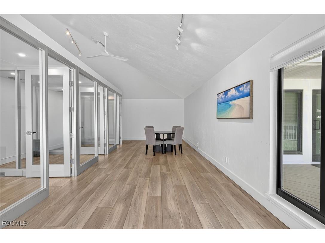 1101 Periwinkle Way #D1 Sanibel FL 33957 2025020641 image9