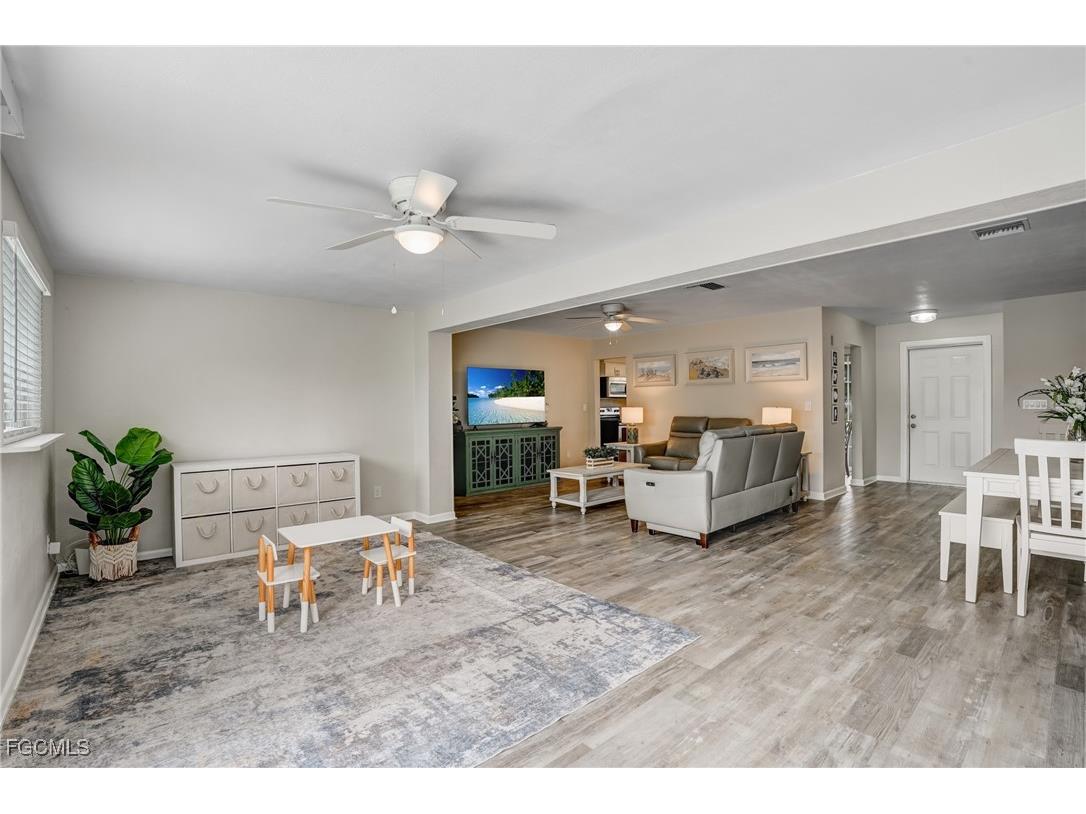 1101 SE 37th Street Cape Coral FL 33904 2026000377 image4