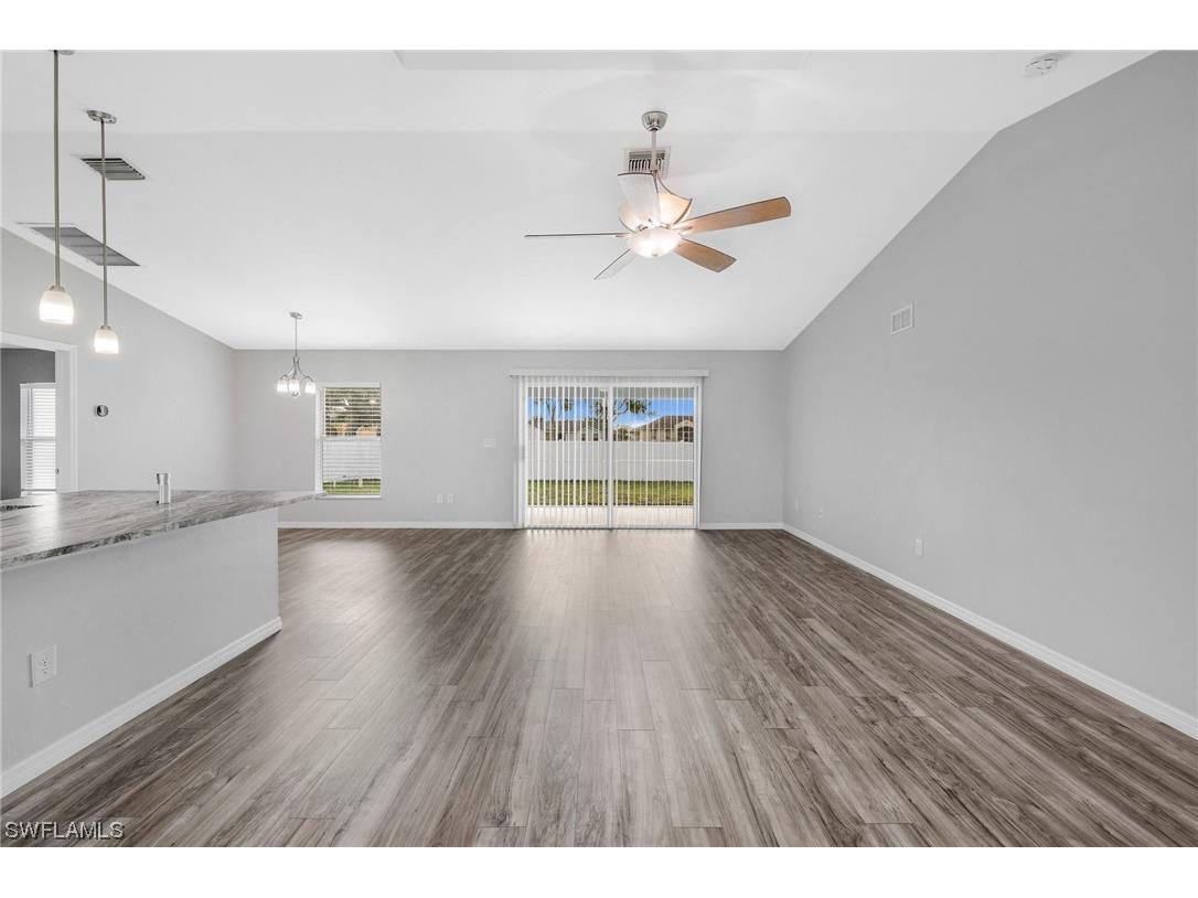 1101 SW 11th Place Cape Coral FL 33991 223037737 image1