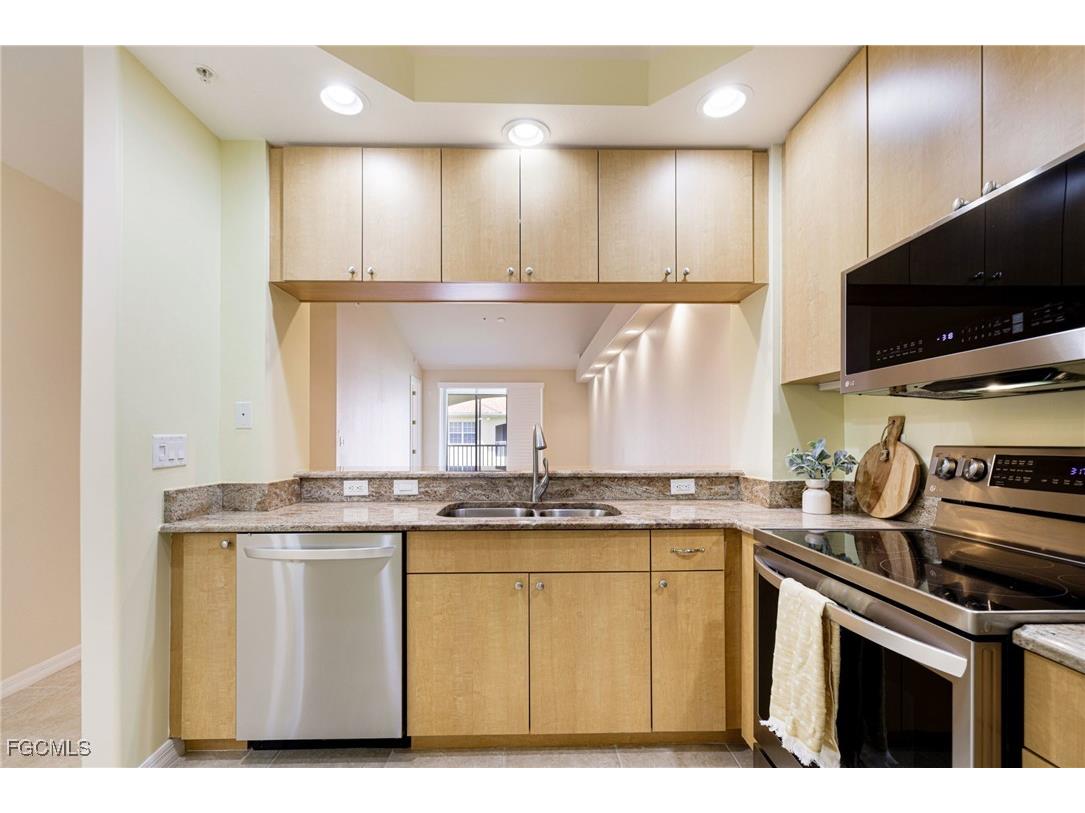 1101 Van Loon Commons Circle #304 Cape Coral FL 33909 2025004835 image1