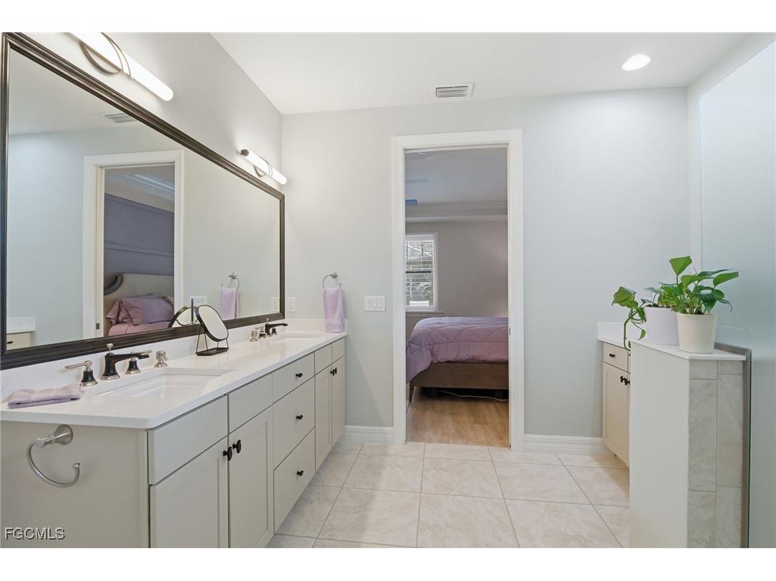 11012 Castlereagh Street Fort Myers FL 33913 2025017330 image23