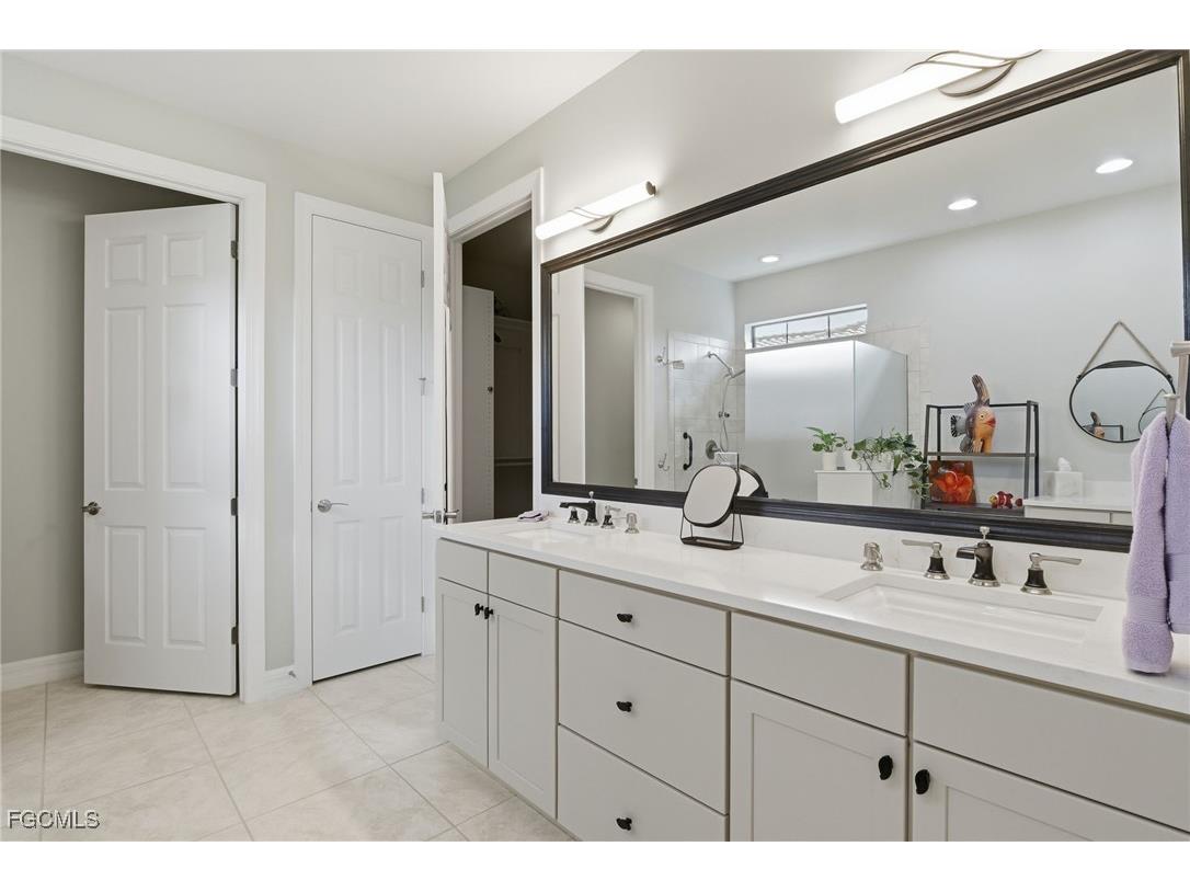 11012 Castlereagh Street Fort Myers FL 33913 2025017330 image25