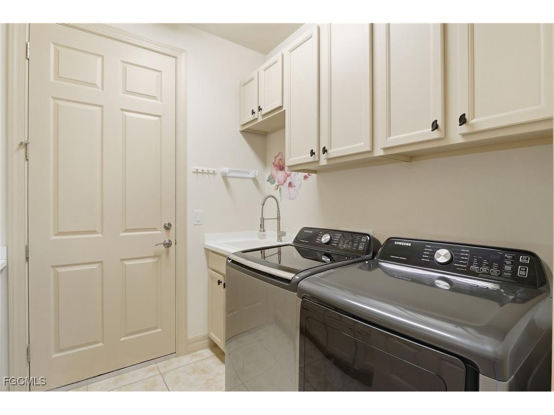 11012 Castlereagh Street Fort Myers FL 33913 2025017330 image34