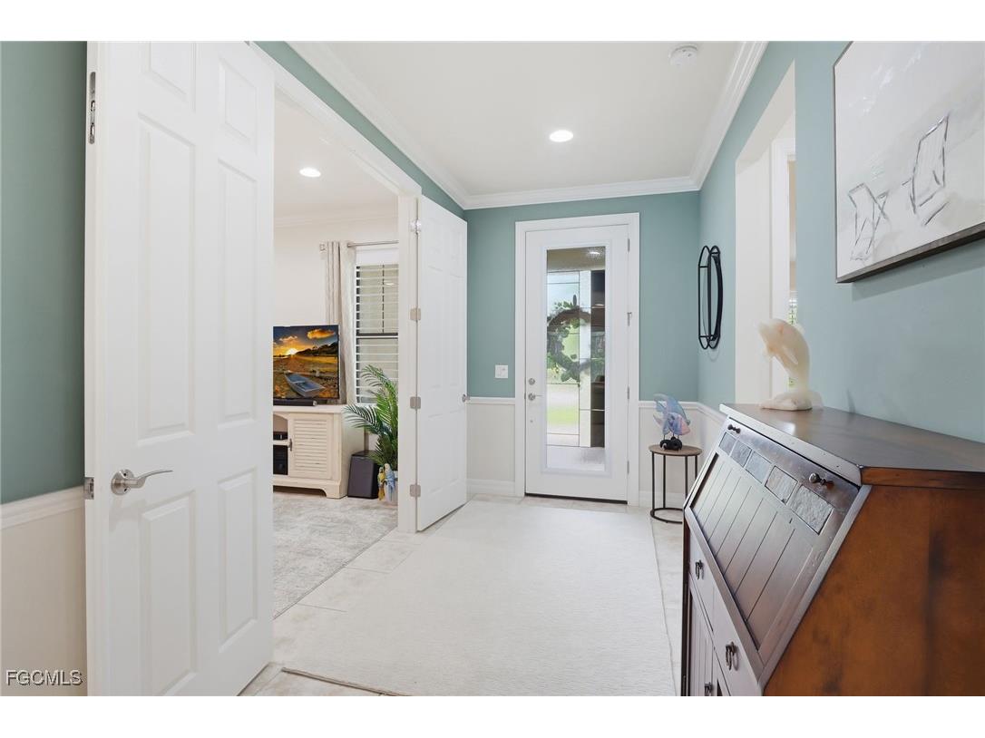 11012 Castlereagh Street Fort Myers FL 33913 2025017330 image6