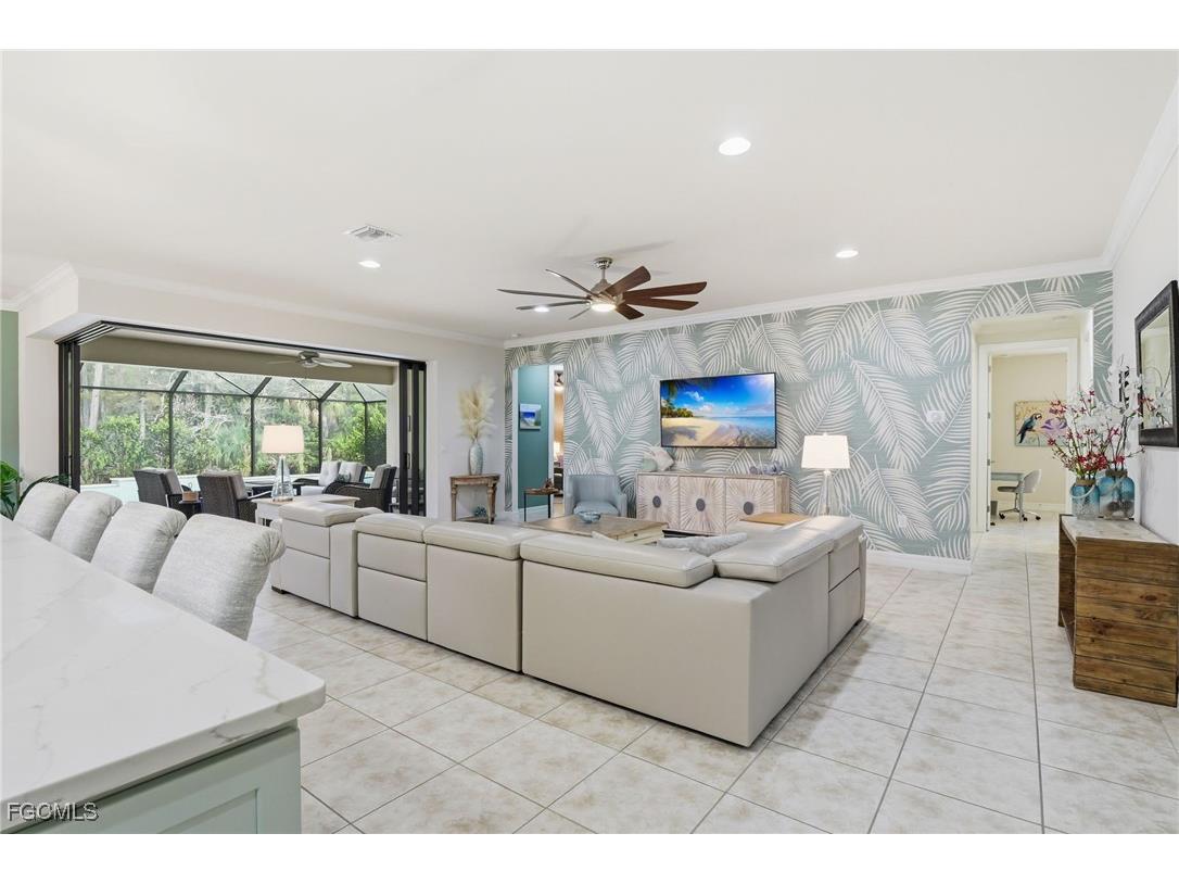 11012 Castlereagh Street Fort Myers FL 33913 2025017330 image8