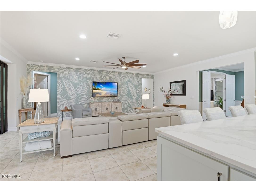 11012 Castlereagh Street Fort Myers FL 33913 2025017330 image9