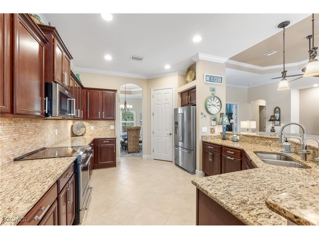 11013 Surrey Place Fort Myers FL 33913 2025017763 image11