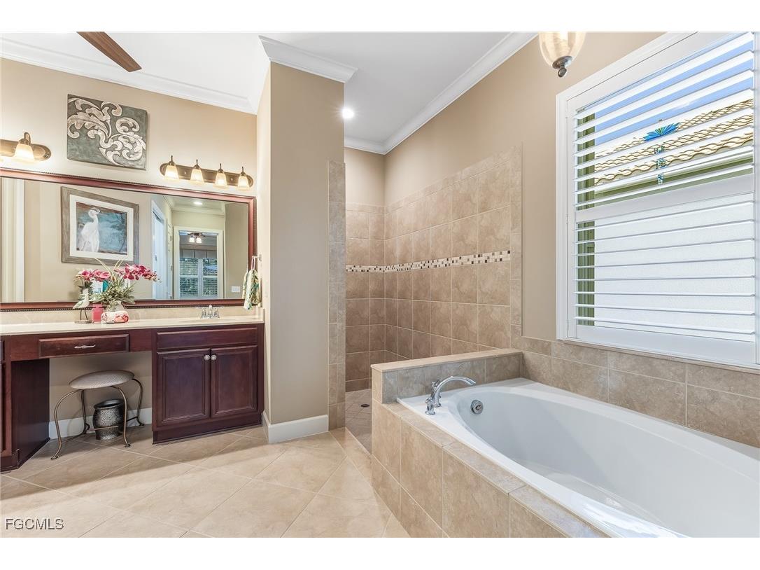 11013 Surrey Place Fort Myers FL 33913 2025017763 image17