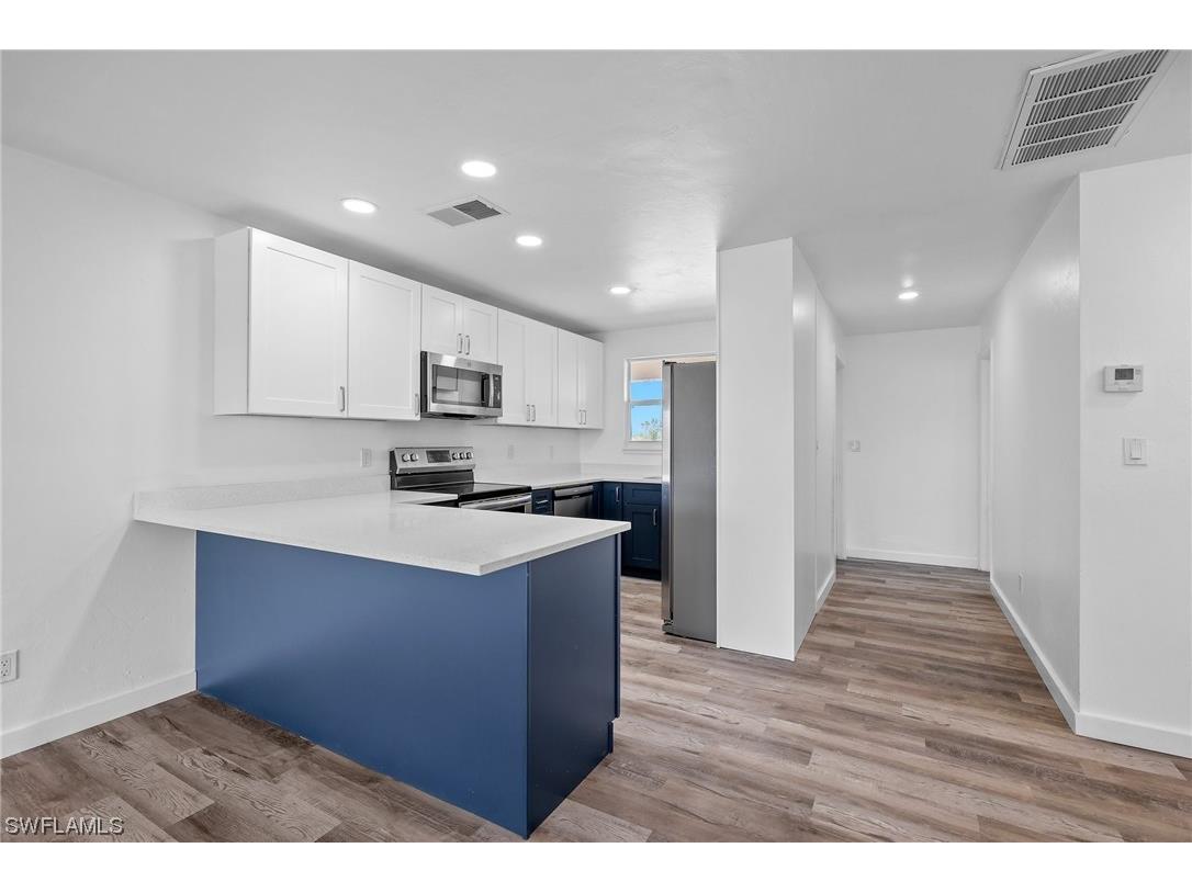 1102-1104 SW 15th Terrace Cape Coral FL 33991 223017054 image1