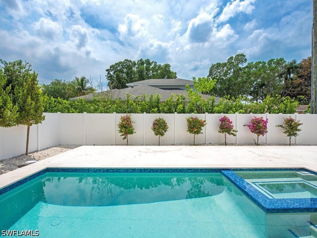 1102 9th Avenue N Naples FL 34102 226006934 image9