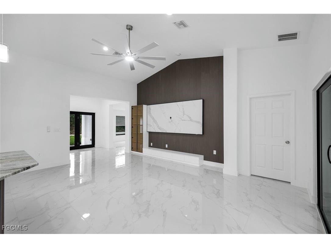 1102 Edison Avenue Lehigh Acres FL 33972 2025024232 image4