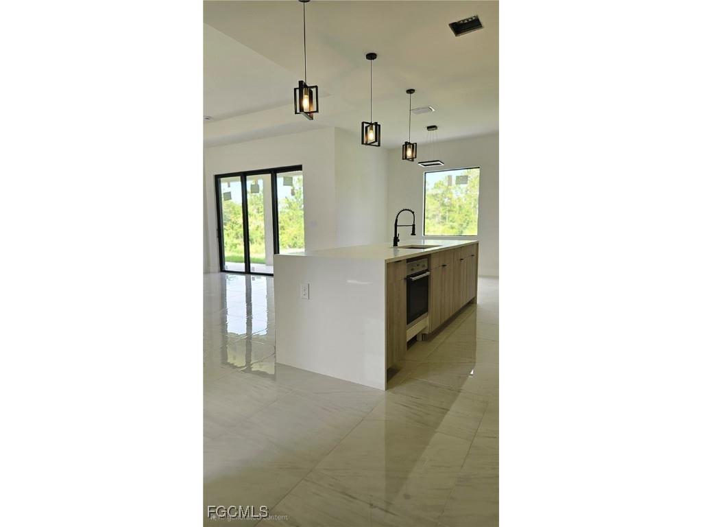 1102 Greenwood Avenue Lehigh Acres FL 33972 2025008725 image5