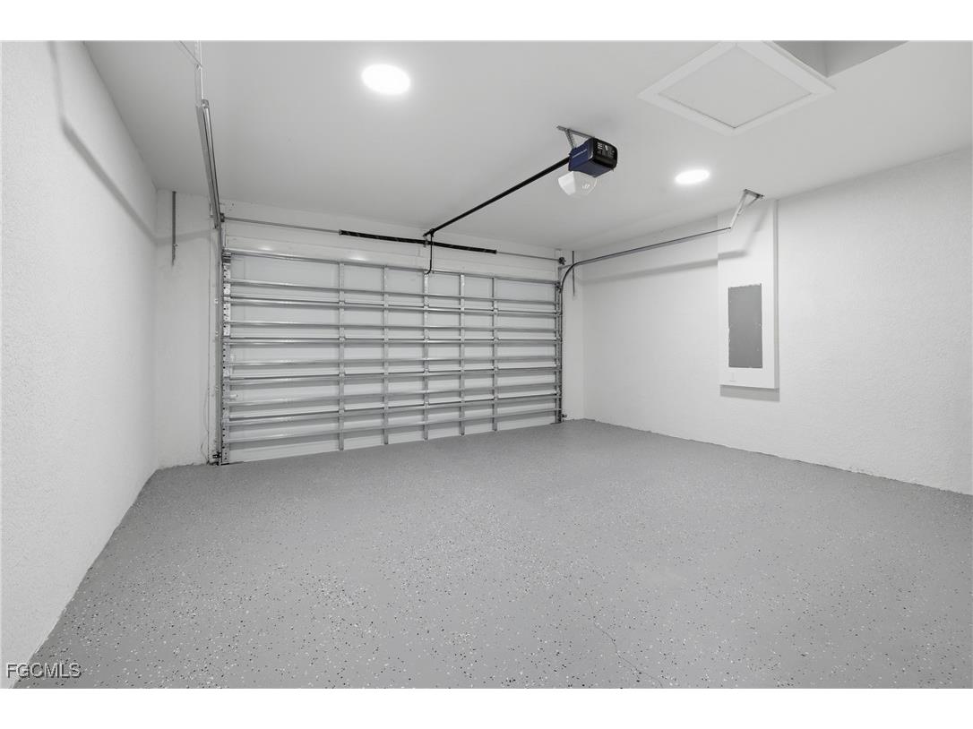 1102 NE 14th Avenue Cape Coral FL 33909 2025021403 image17