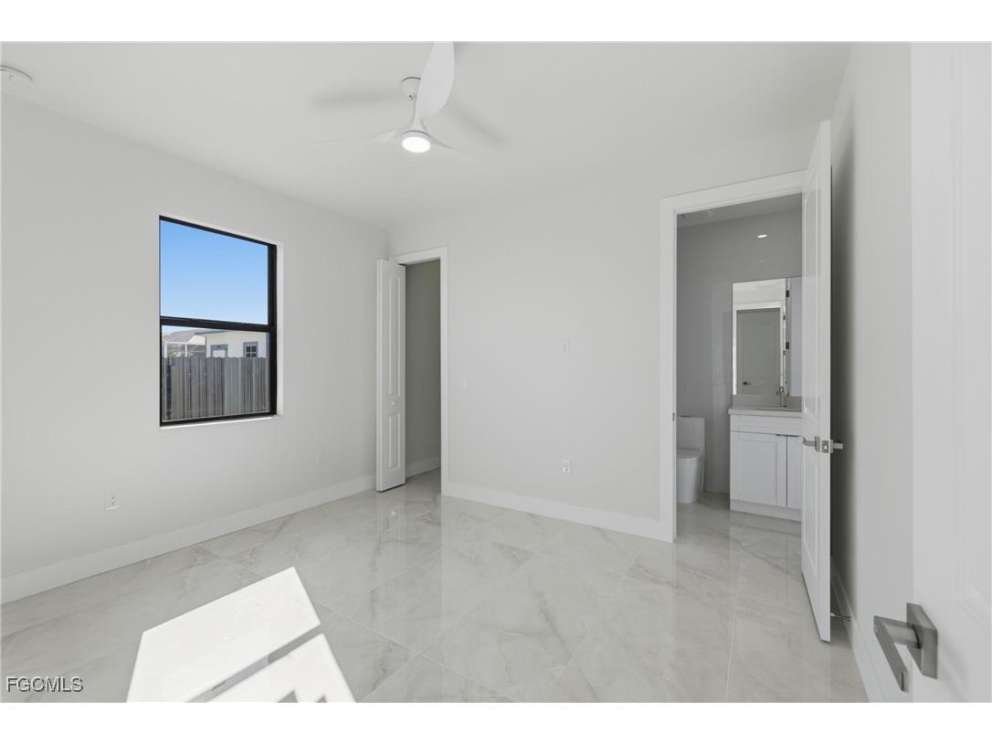 1102 NE 14th Avenue Cape Coral FL 33909 2025021403 image19
