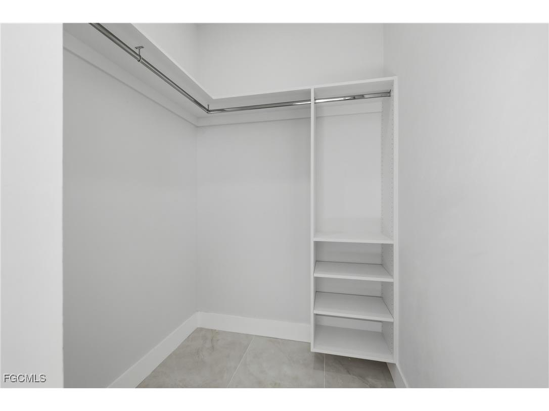 1102 NE 14th Avenue Cape Coral FL 33909 2025021403 image24