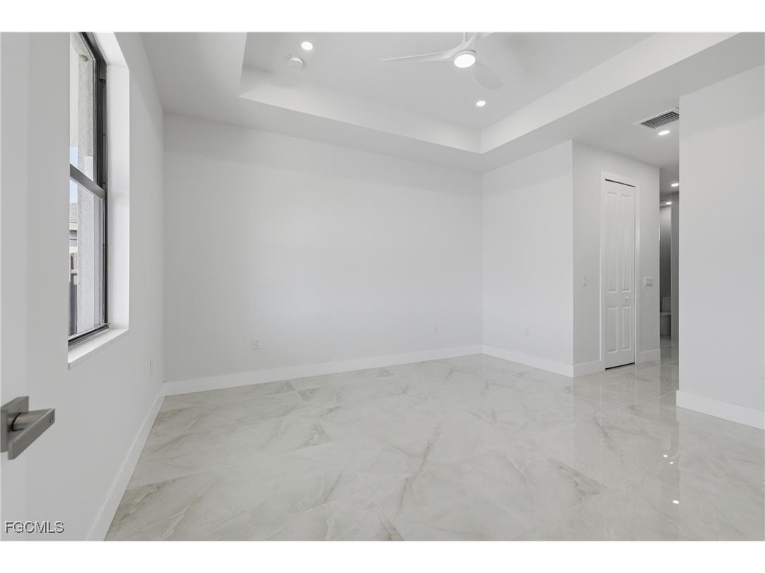 1102 NE 14th Avenue Cape Coral FL 33909 2025021403 image26