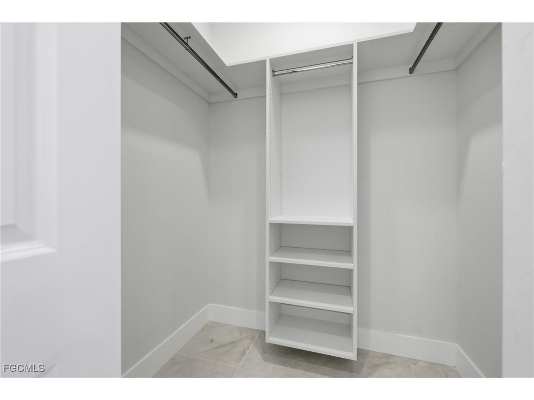 1102 NE 14th Avenue Cape Coral FL 33909 2025021403 image28