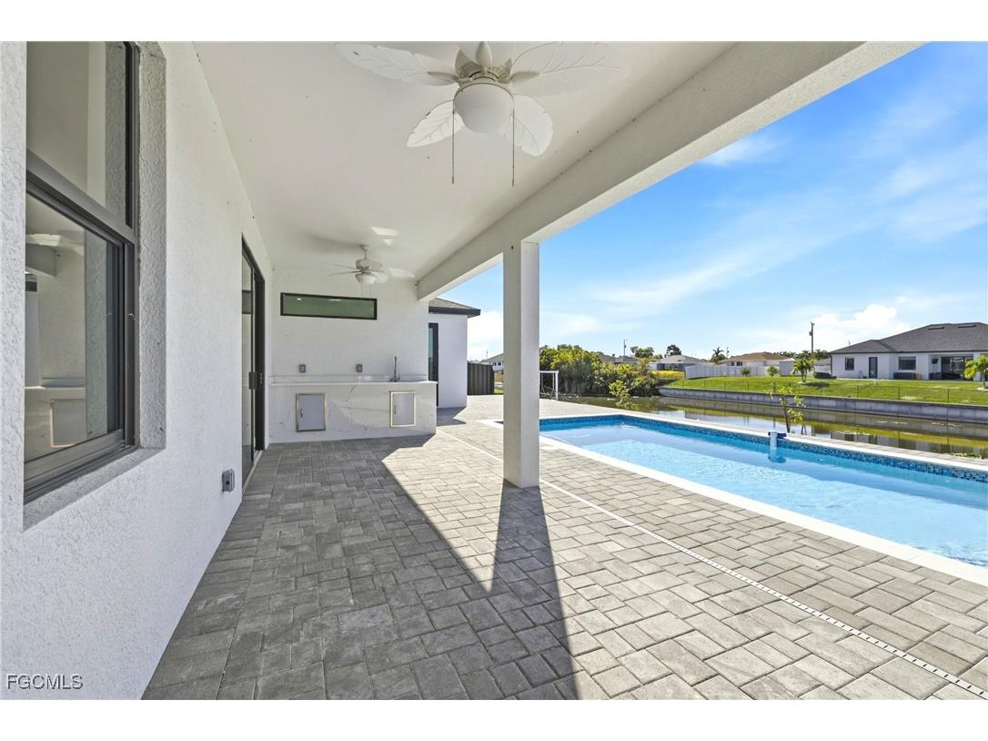 1102 NE 14th Avenue Cape Coral FL 33909 2025021403 image35