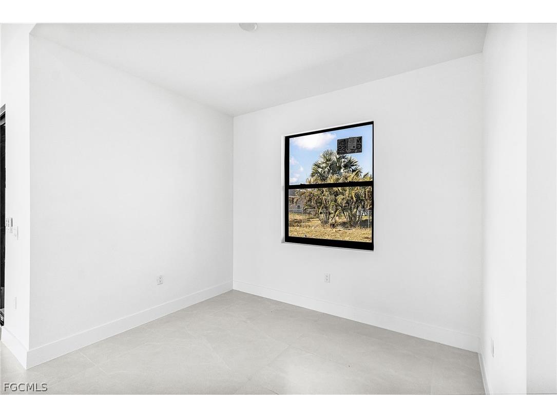 1102 NE 4th Place Cape Coral FL 33909 2026009151 image11