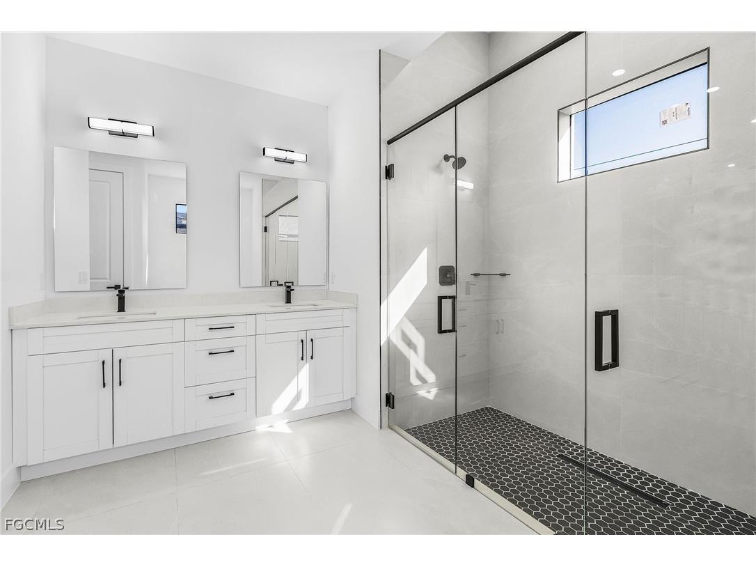 1102 NE 4th Place Cape Coral FL 33909 2026009151 image20