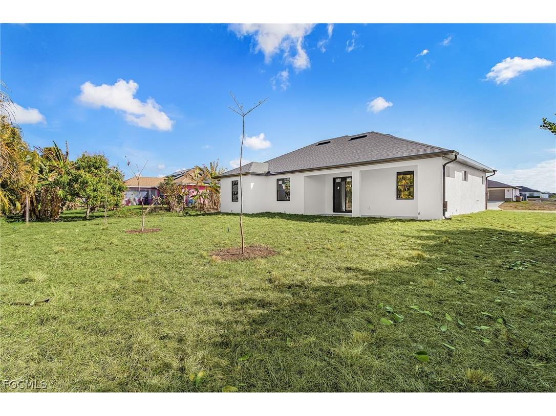 1102 NE 4th Place Cape Coral FL 33909 2026009151 image23