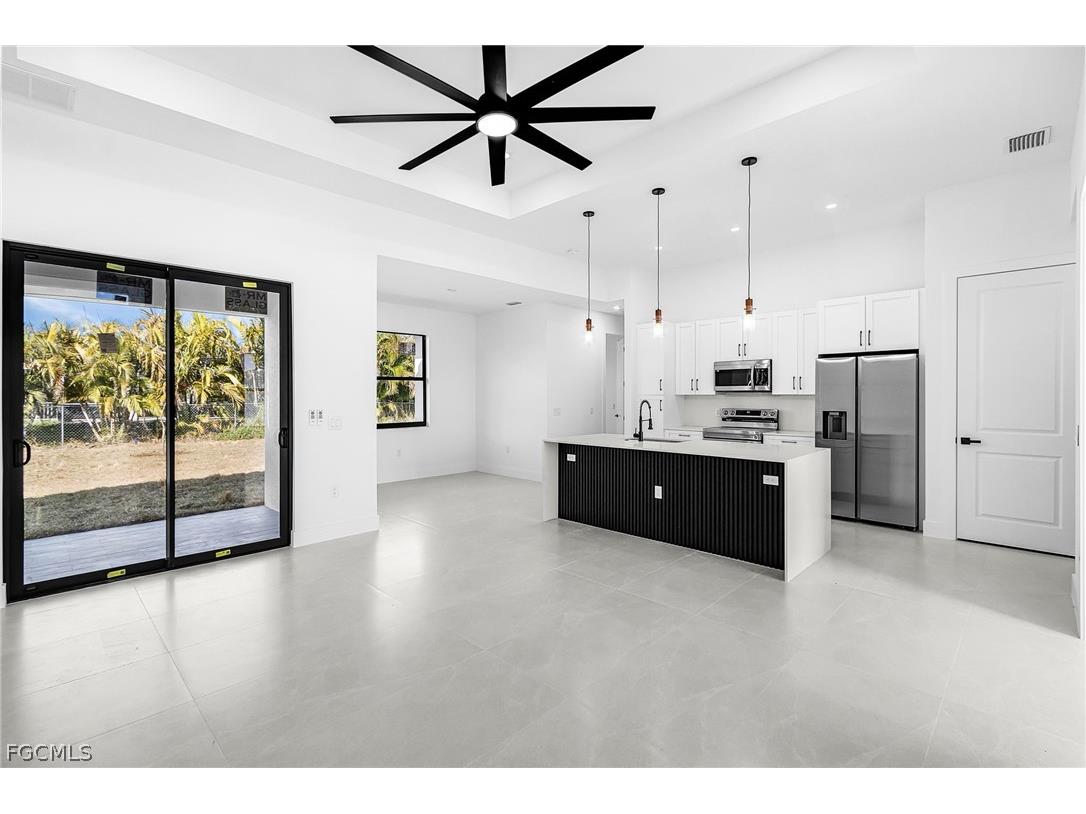 1102 NE 4th Place Cape Coral FL 33909 2026009151 image4