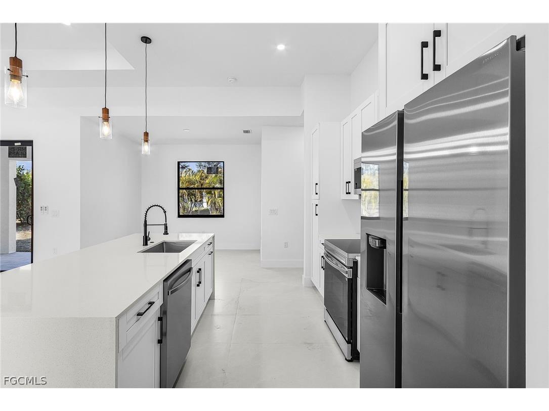 1102 NE 4th Place Cape Coral FL 33909 2026009151 image9