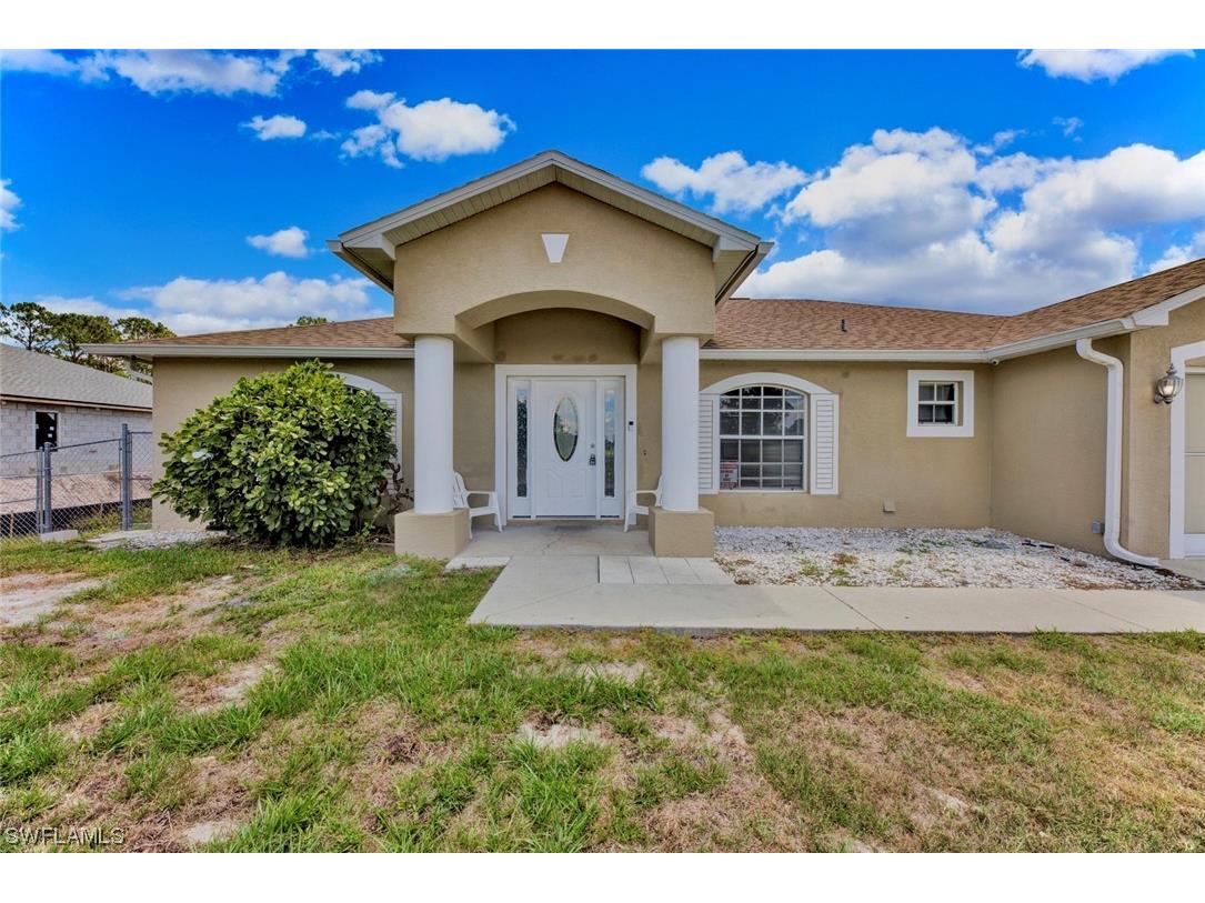 1102 Rush Avenue Lehigh Acres FL 33972 223035939 image1