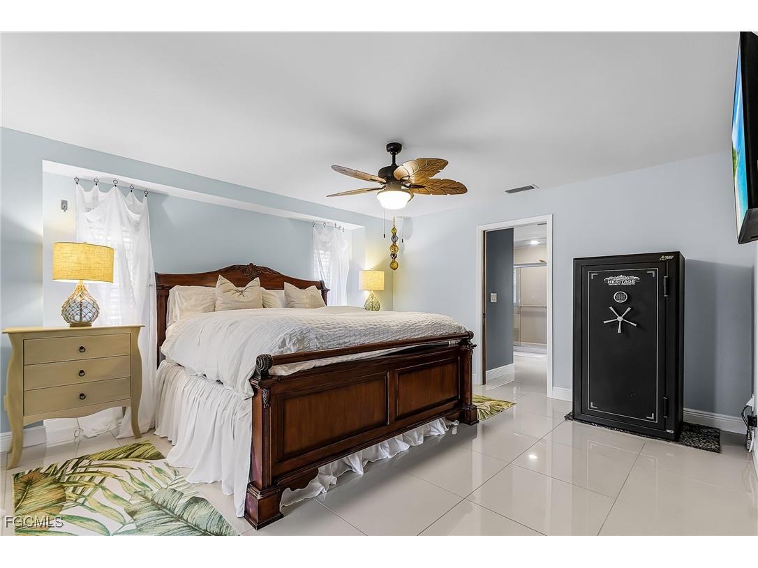 1102 SE 21st Avenue Cape Coral FL 33990 2026002181 image13
