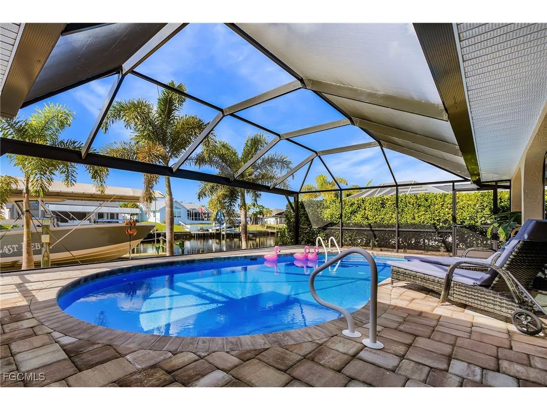 1102 SE 21st Avenue Cape Coral FL 33990 2026002181 image2