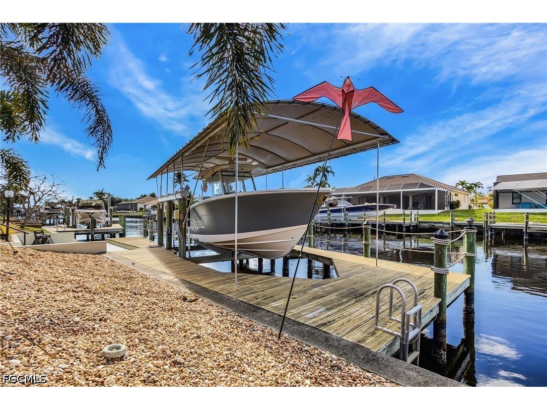 1102 SE 21st Avenue Cape Coral FL 33990 2026025302 image7