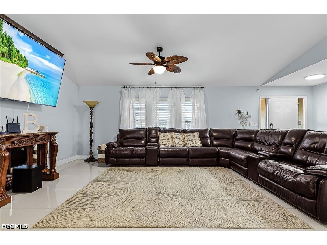 1102 SE 21st Avenue Cape Coral FL 33990 2026025302 image9
