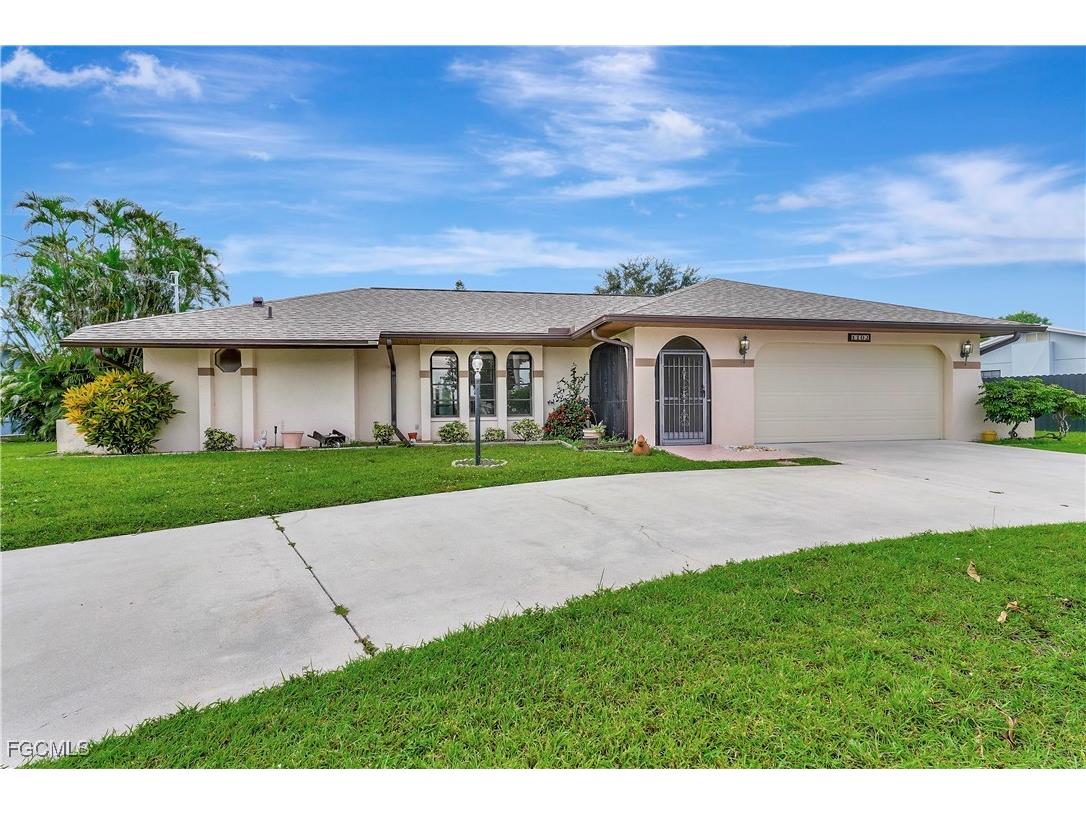 1102 SE 28th Terrace Cape Coral FL 33904 2025001097 image1