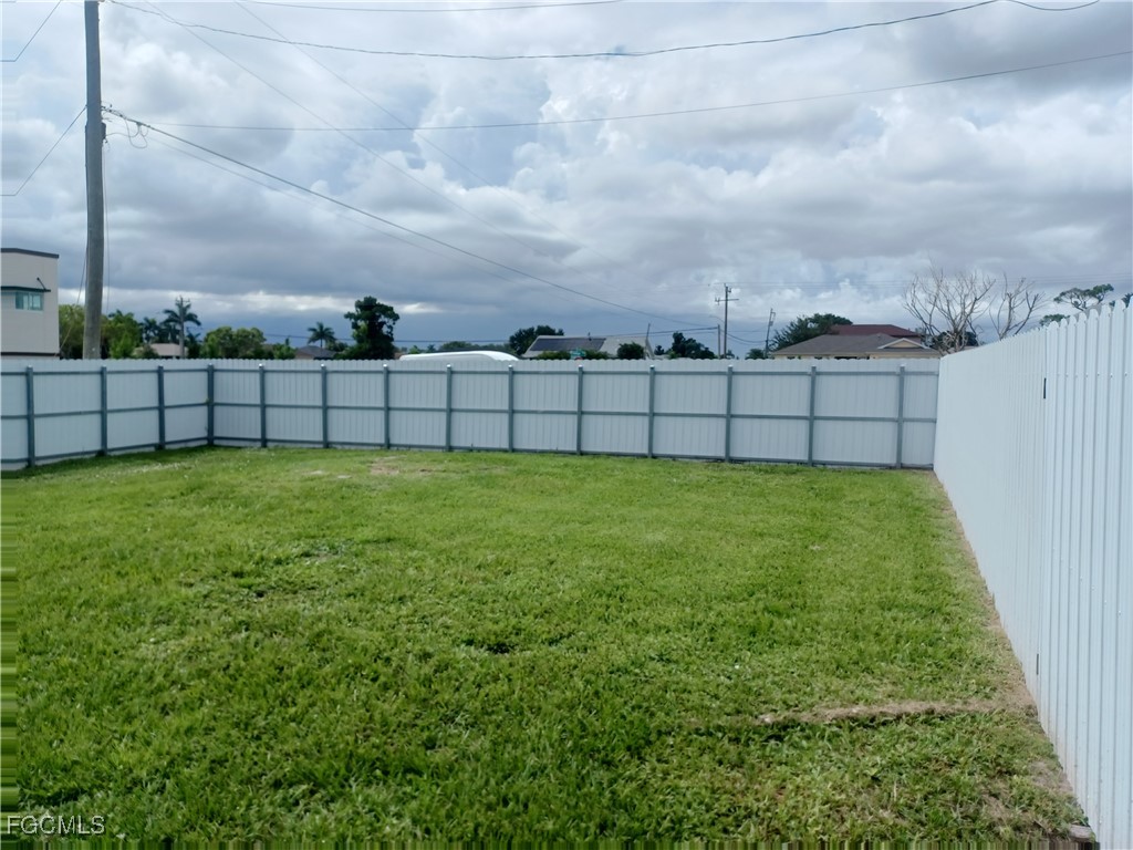 1102 SW 15th Terrace Cape Coral FL 33991 2025001713 image17